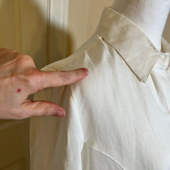 Soft Surroundings White Linen Blend Tunic Shirt Pearl Buttons Lace Hems Size M - Picture 8 of 11